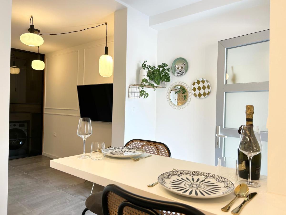 Studio Apartment Smile, Near Beach & Center, Free Parking, Balcony Makarska Exterior foto