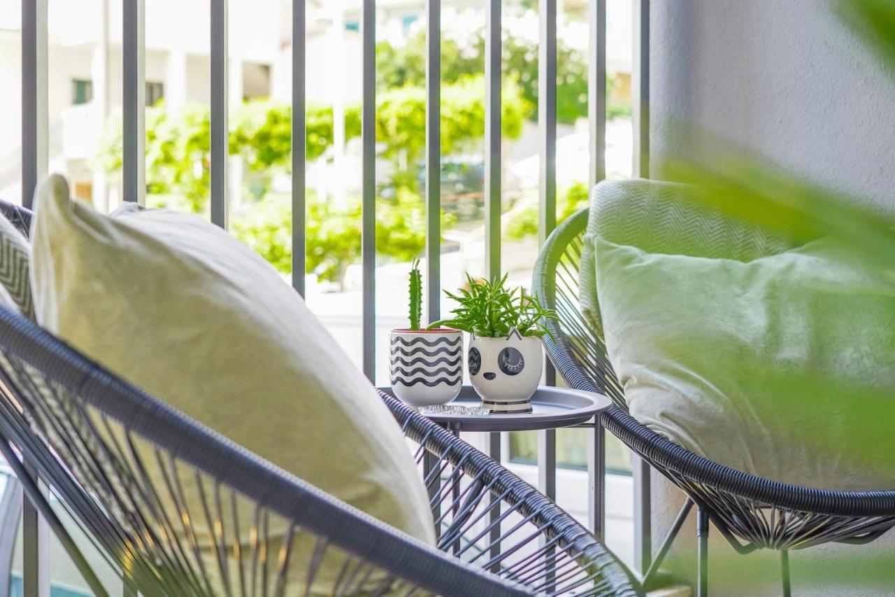 Studio Apartment Smile, Near Beach & Center, Free Parking, Balcony Makarska Exterior foto